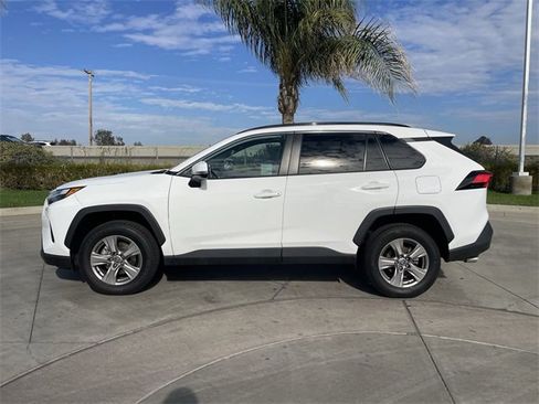 Used 2023 Toyota RAV4 XLE image 5