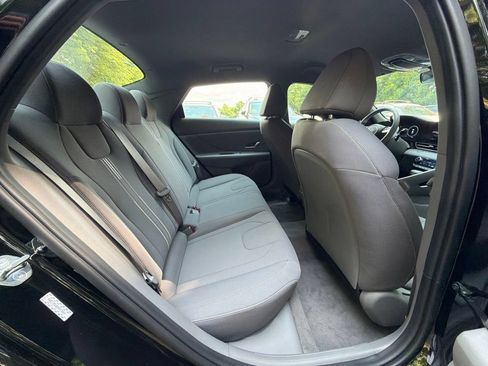 Certified 2023 Hyundai Elantra SEL w/ Convenience Package FWD image 11