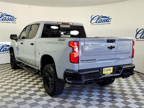 Used 2024 Chevrolet Silverado 1500 LT Trail Boss w/ LT Trail Boss Premium Package AWD/4WD image 2