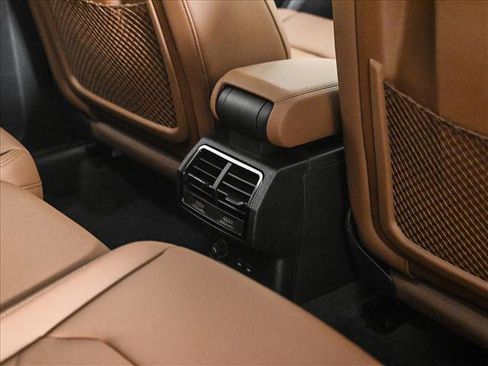 Certified 2025 Audi Q3 2.0T Premium w/ Convenience Package image 18