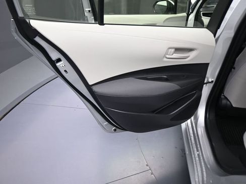Used 2026 Toyota Corolla LE FWD image 15
