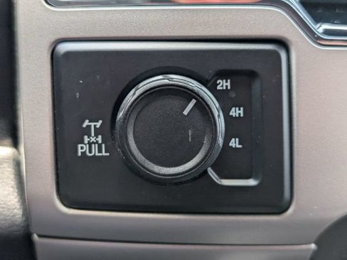 Used 2022 Ford F250 Lariat w/ Lariat Ultimate Package AWD/4WD image 25