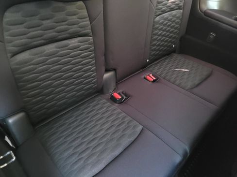 Used 2022 Nissan Pathfinder S FWD image 13