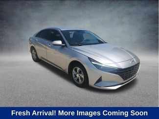 Used 2022 Hyundai Elantra SE FWD video 1