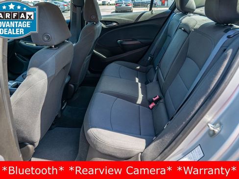 Used 2018 Chevrolet Cruze LT w/ Convenience Package image 17