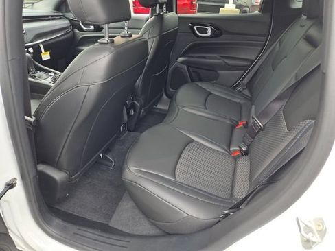 New 2026 Jeep Compass Latitude AWD/4WD image 20
