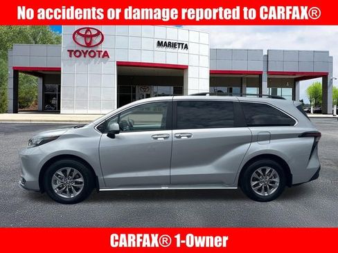 Certified 2025 Toyota Sienna XLE w/ XLE Plus Package FWD image 2