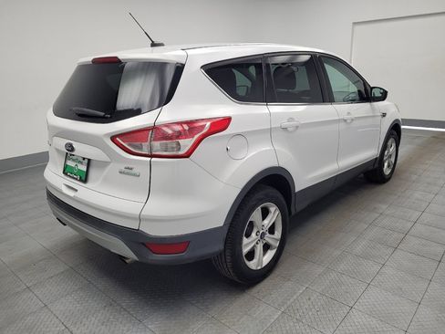 Used 2016 Ford Escape SE FWD image 9