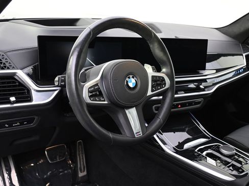 Used 2024 BMW X7 xDrive40i w/ M Sport Package AWD/4WD image 10