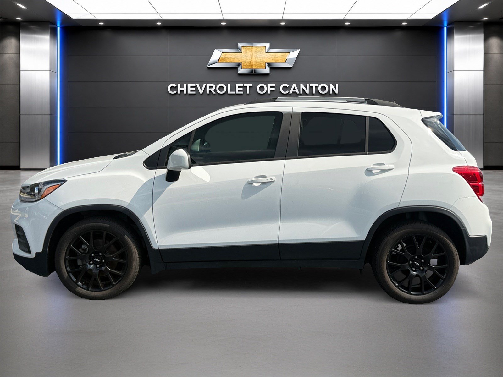 Used 2022 Chevrolet Trax LT w/ Sport Edition FWD image 8