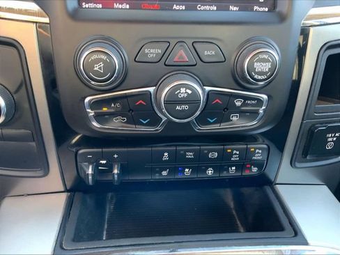 Used 2018 RAM 2500 Laramie w/ Sport Appearance Group AWD/4WD image 35