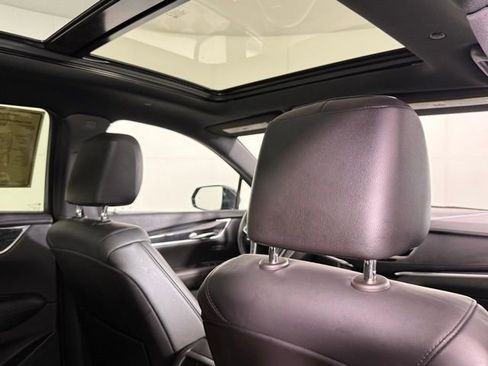 Certified 2022 Cadillac XT5 Premium Luxury AWD/4WD image 31