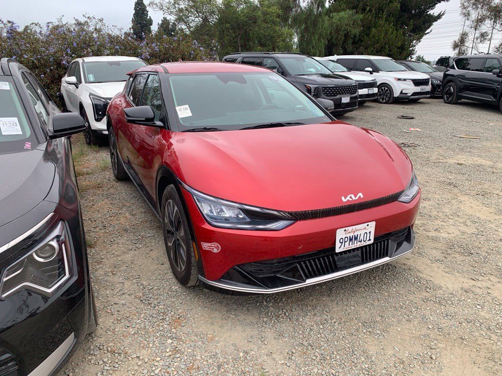 Certified 2024 Kia EV6 Wind RWD image 4