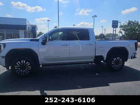 Used 2024 GMC Sierra 2500 Denali Ultimate AWD/4WD image 4