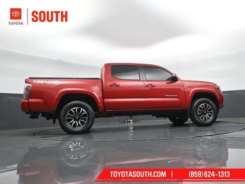 Used 2023 Toyota Tacoma TRD Sport image 34
