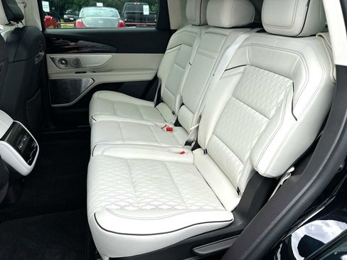 Used 2024 Lincoln Nautilus Black Label w/ Jet Appearance Package (87T) AWD/4WD image 23