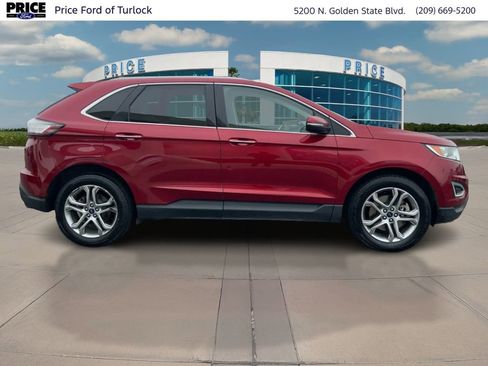 Used 2016 Ford Edge Titanium w/ Technology Package image 4