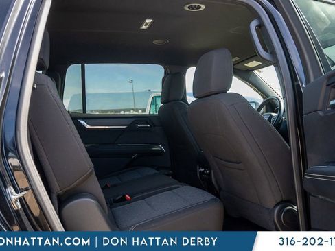 Used 2025 GMC Acadia Elevation image 22