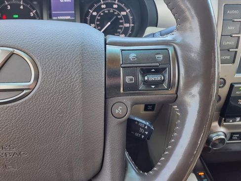 Used 2017 Lexus GX 460 Luxury image 25