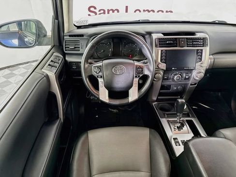 Used 2021 Toyota 4Runner SR5 Premium w/ Moonroof Package AWD/4WD image 23