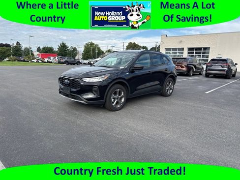 Used 2025 Ford Escape ST-Line AWD/4WD image 1