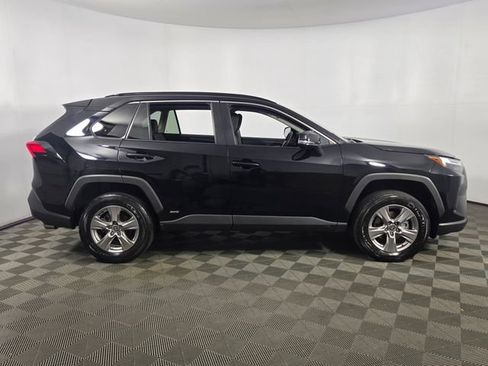 Used 2025 Toyota RAV4 XLE AWD/4WD image 10