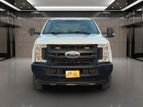 Used 2019 Ford F250 XL w/ Power Equipment Group image 3