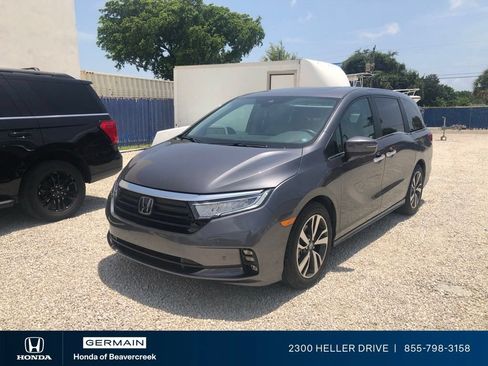 Used 2024 Honda Odyssey Touring image 1
