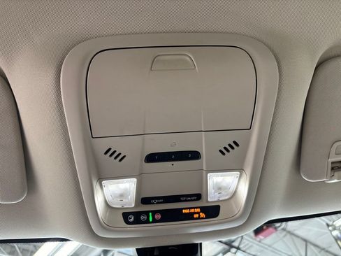 Used 2023 Buick Enclave Essence AWD/4WD image 30