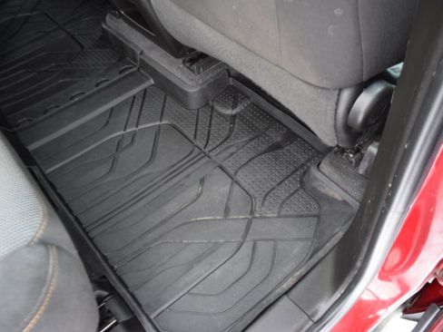 Used 2019 Chevrolet Traverse LT w/ LPO, Floor Liner Package image 36