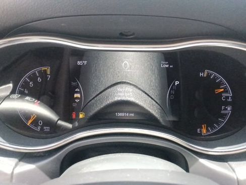 Used 2017 Jeep Grand Cherokee Laredo w/ Quick Order Package 2BE RWD image 20