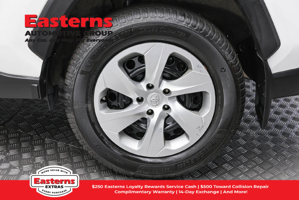 Used 2020 Toyota RAV4 LE w/ All Weather Liner Package AWD/4WD image 9