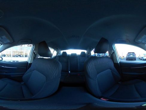 Used 2025 Toyota Camry LE image 41