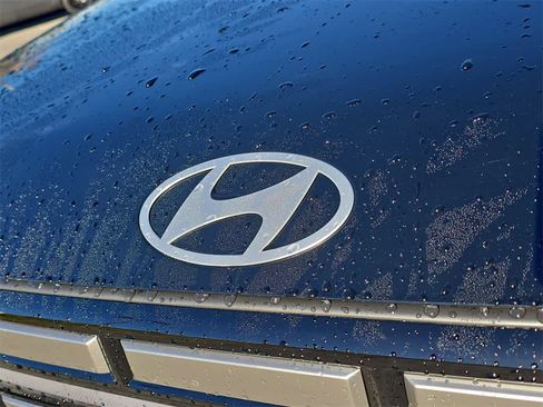 New 2026 Hyundai Santa Fe SE image 12