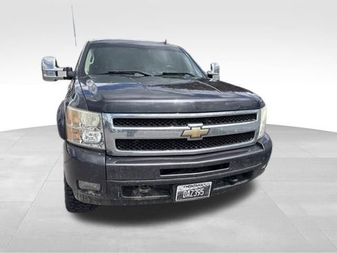 Used 2010 Chevrolet Silverado 1500 LTZ AWD/4WD image 3