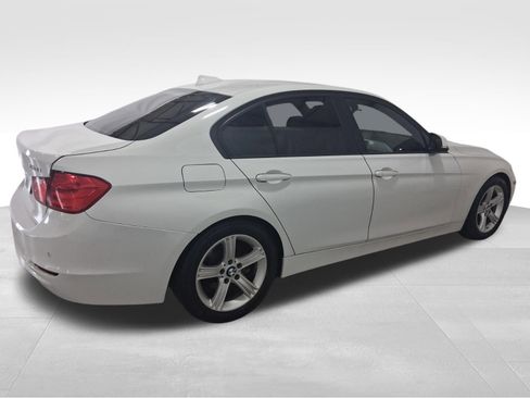 Used 2013 BMW 328i Sedan RWD image 5
