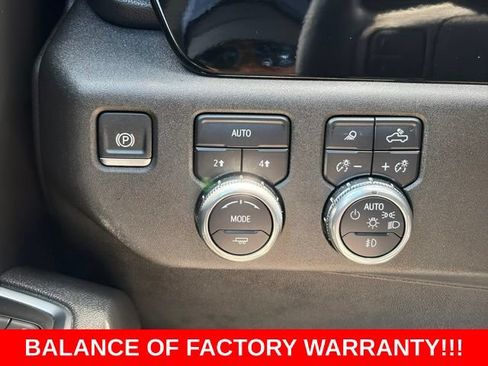 Used 2025 GMC Sierra 1500 SLT AWD/4WD image 19