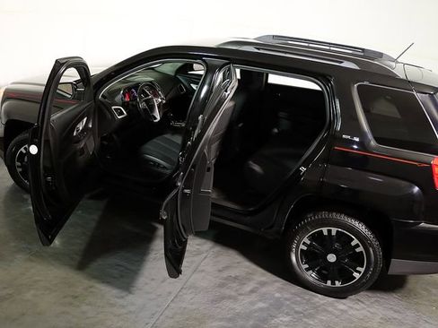 Used 2017 GMC Terrain SLE w/ Nightfall Package image 5