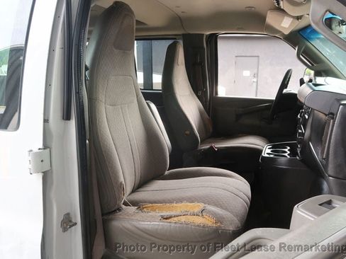 Used 2018 Chevrolet Express 3500 LT w/ LT Preferred Equipment Group RWD image 18