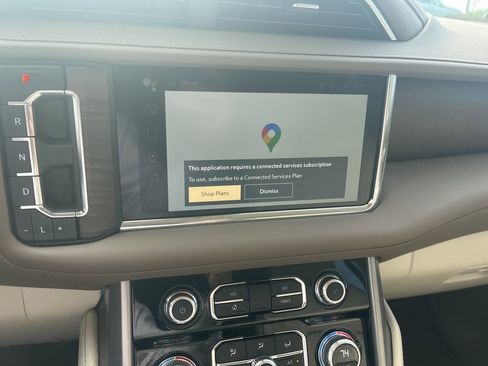 Used 2023 GMC Yukon Denali image 15