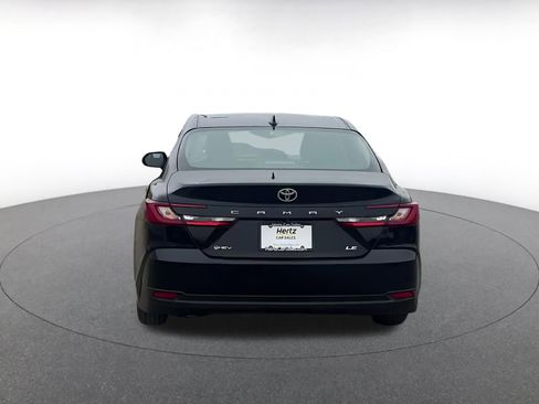 Used 2025 Toyota Camry LE image 12
