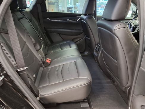 Used 2018 Cadillac XT5 Platinum w/ Driver Assist Package AWD/4WD image 14