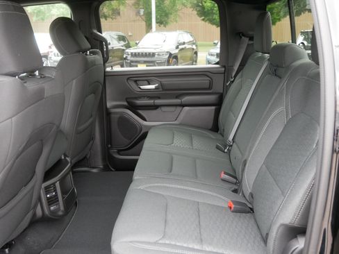 New 2026 RAM 1500 Express AWD/4WD image 5