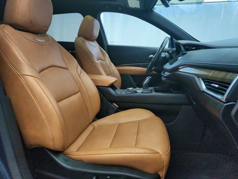 Used 2019 Cadillac XT4 Premium Luxury image 28