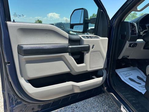 Used 2020 Ford F250 XL w/ Power Equipment Group image 33