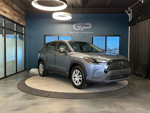 Used 2022 Toyota Corolla Cross L AWD/4WD image 1