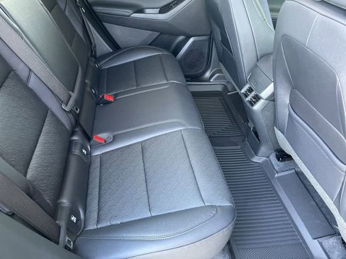 New 2026 Chevrolet Equinox LT w/ Convenience Package II FWD image 21