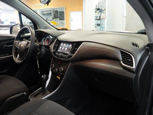 Used 2020 Chevrolet Trax LS w/ Tint and Cruise Package image 32