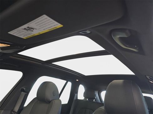 Certified 2022 BMW X5 sDrive40i w/ Premium Package image 25