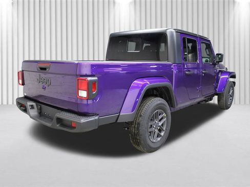 New 2026 Jeep Gladiator Sport image 3